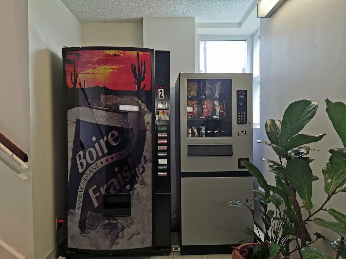 Auberge De La Gare ガティノー エクステリア 写真
